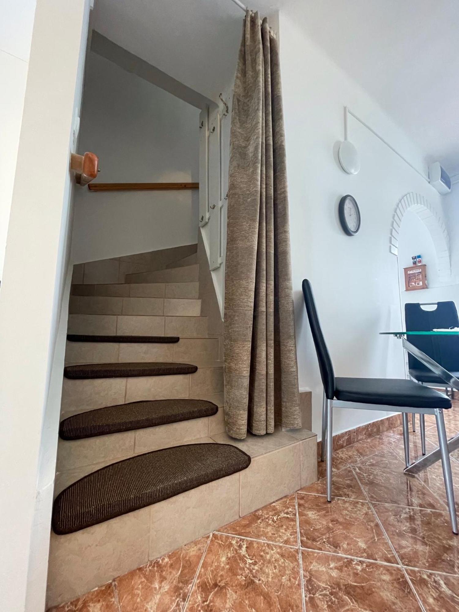 Var-Lak Apartman Balatonfuzfo Luaran gambar